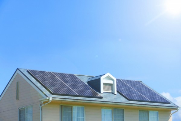 東京都、新築戸建て住宅に太陽光パネル設置義務化条例　全国で初めて可決成立サムネイル